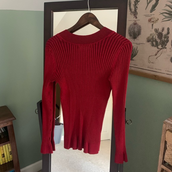 Red Ribbed V-Neck Sweater - Picture 4 of 9